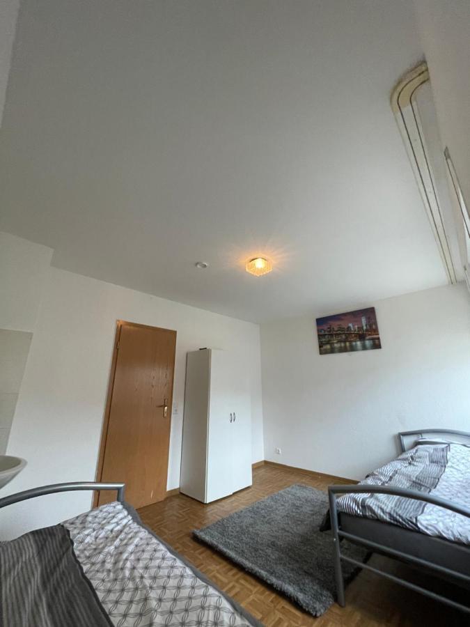 1 Zimmer Fuer 2 Personen Bruchsal Ruhige Lage Bagian luar foto