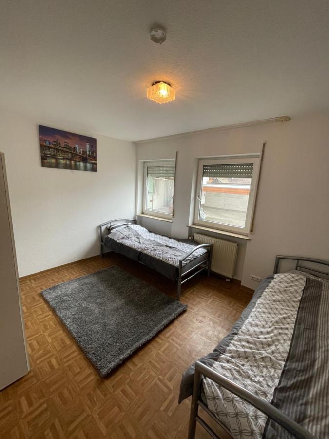 1 Zimmer Fuer 2 Personen Bruchsal Ruhige Lage Bagian luar foto